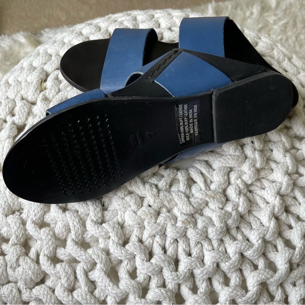 BDG Royal Blue Sandals 7 by Urban Outfitters - Picture 9 of 10